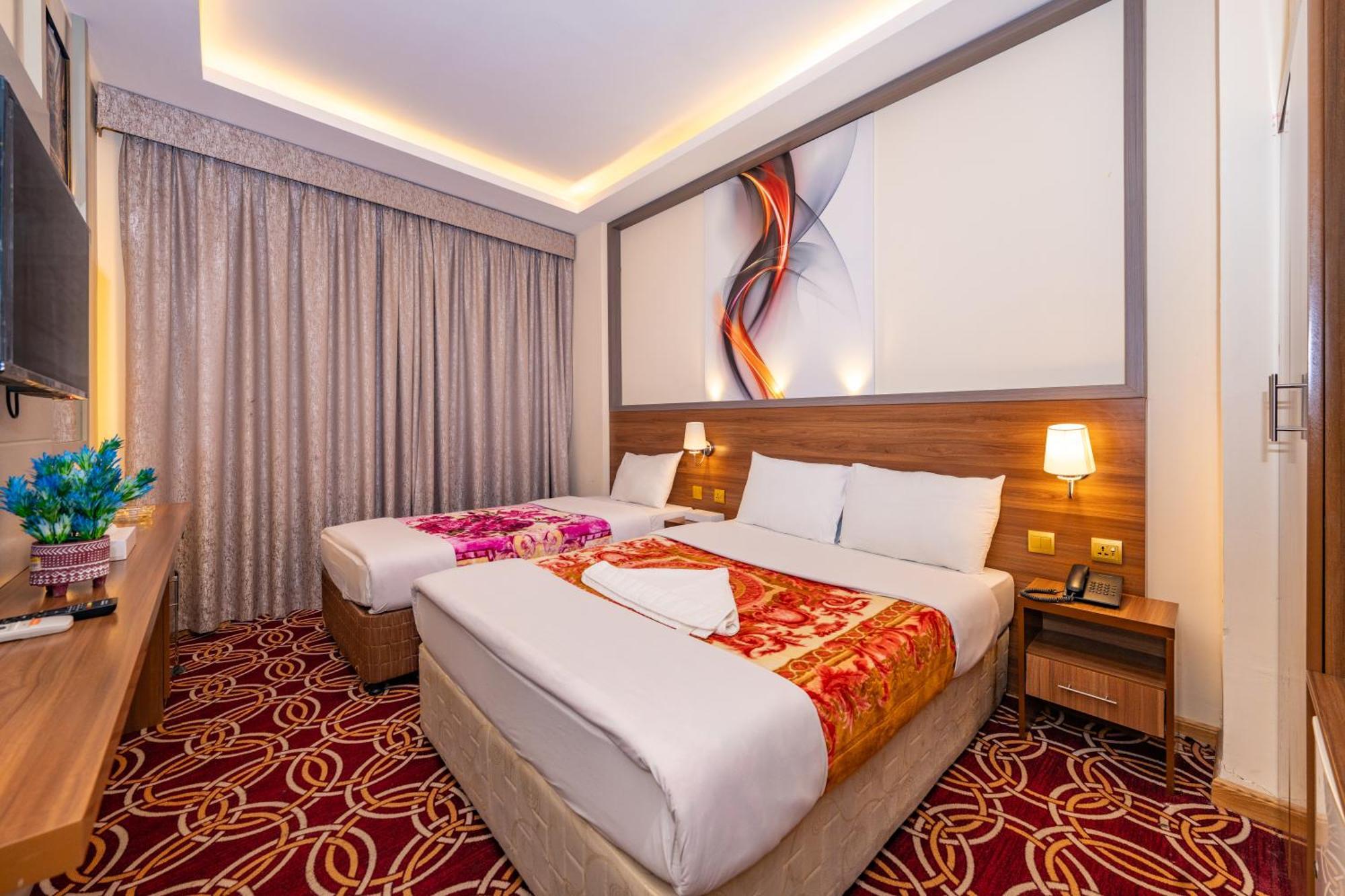 דובאי Tanha Hotel מראה חיצוני תמונה